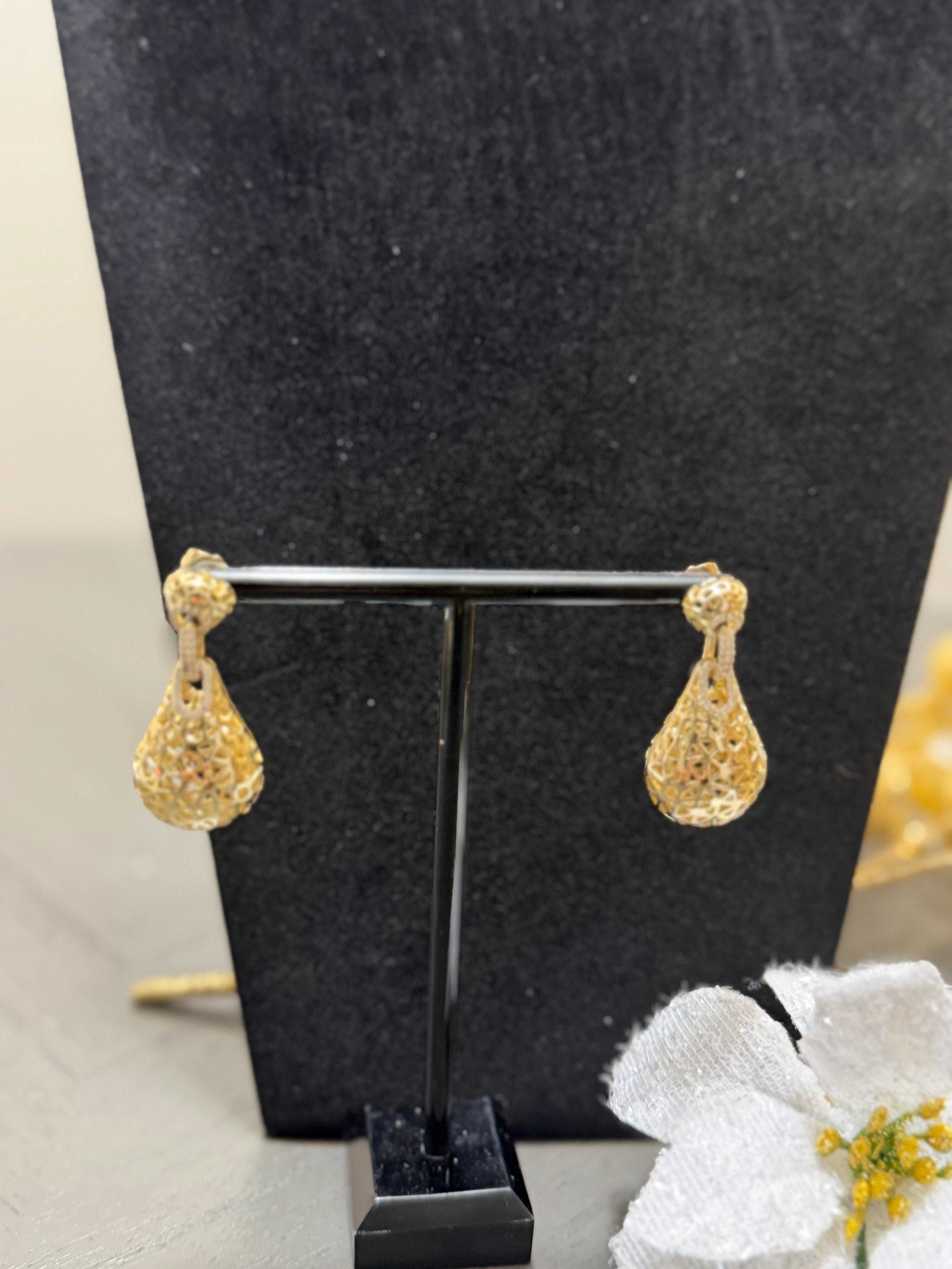 Aretes Gota Filigrana en Oro Laminado 14K