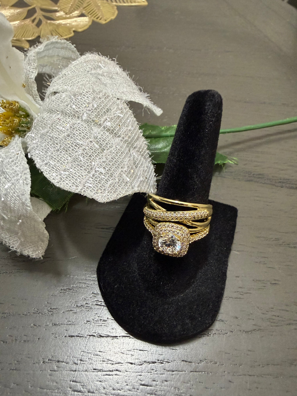 Anillo Solitario Halo Multibanda Oro Laminado 14K