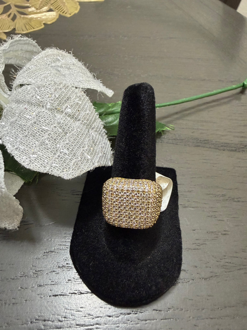 Anillo Cuadrado Pavé de Lujo Oro Laminado 14K